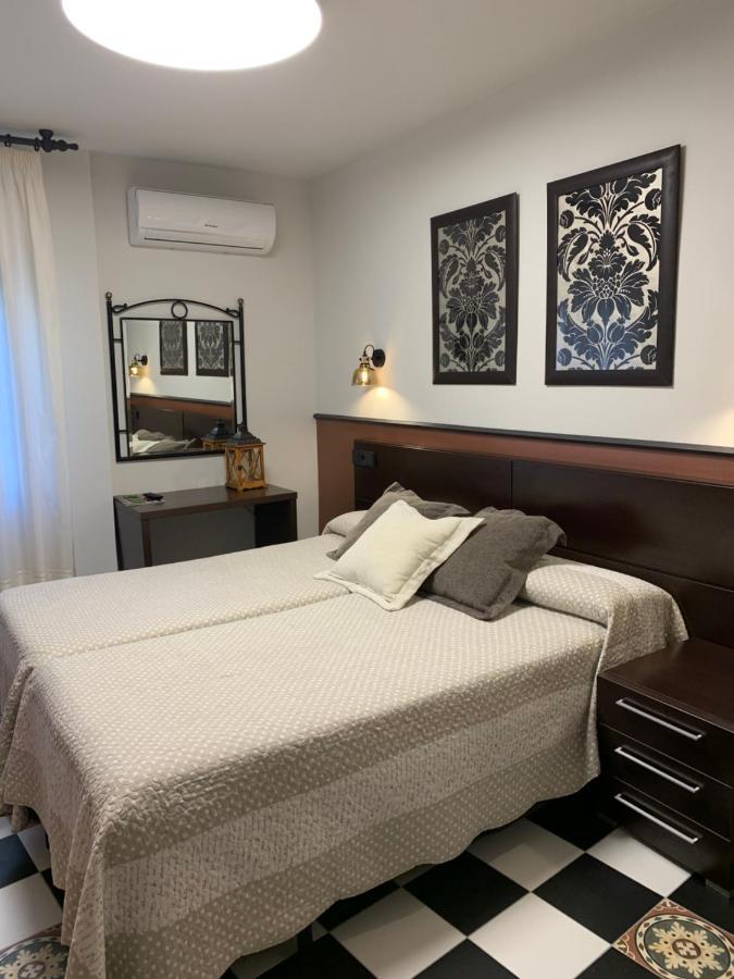 Hostal El Lechuguero Cascante Esterno foto