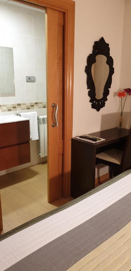 Hostal El Lechuguero Cascante Esterno foto