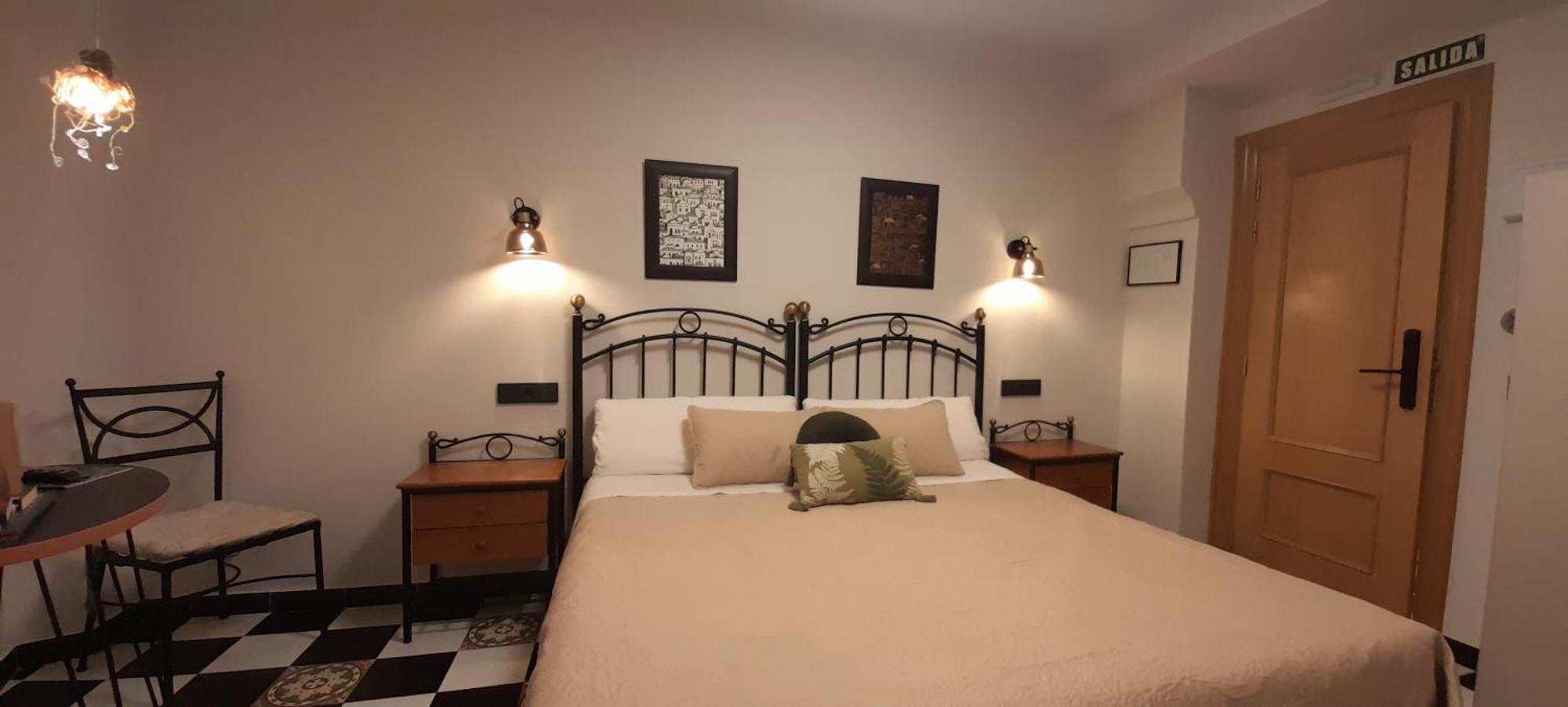 Hostal El Lechuguero Cascante Esterno foto