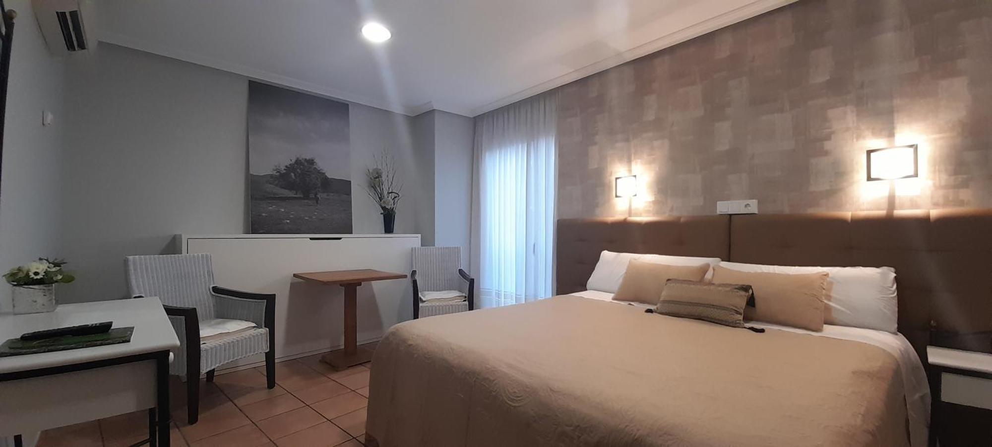 Hostal El Lechuguero Cascante Esterno foto