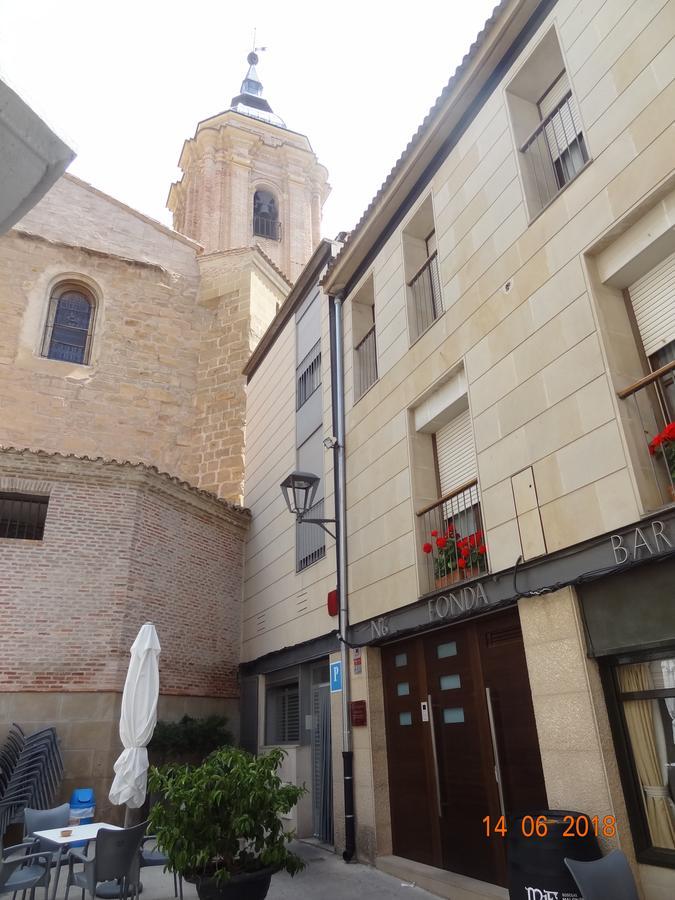 Hostal El Lechuguero Cascante Esterno foto